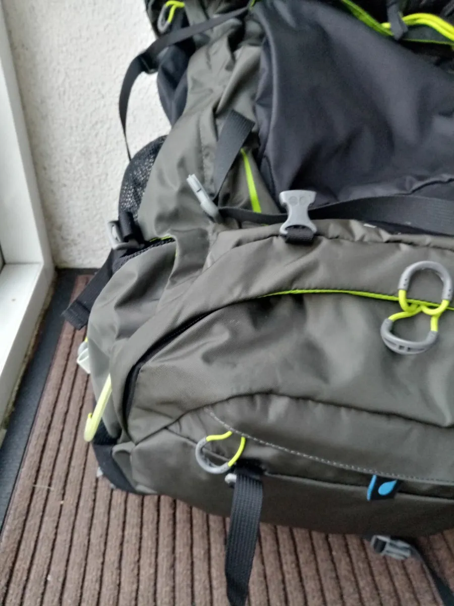 Osprey stratos 50L backpack - Image 4