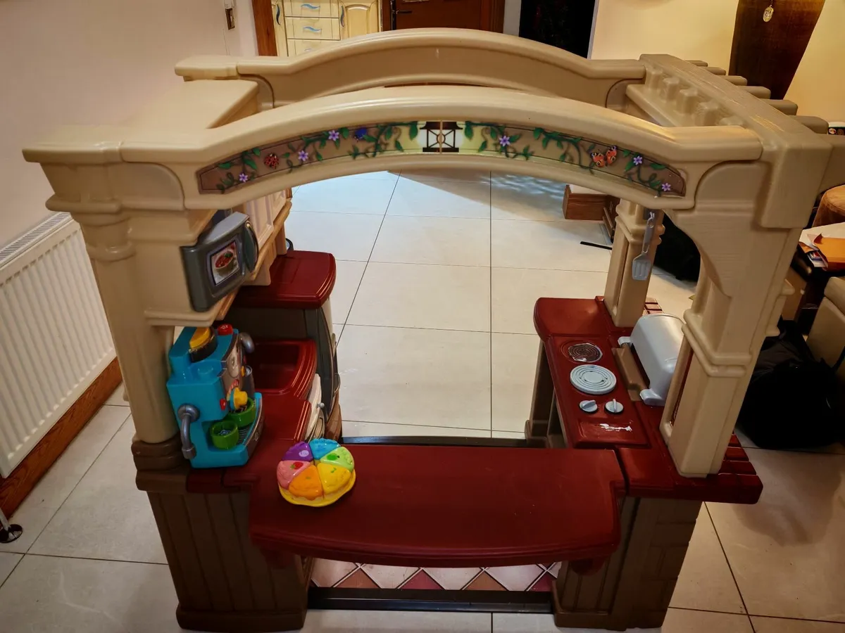 Kids step 2 toy kitchen and grill - Image 2