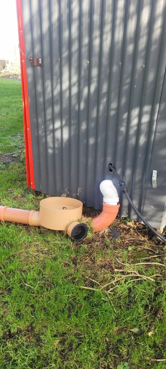 Site toilet - Image 2