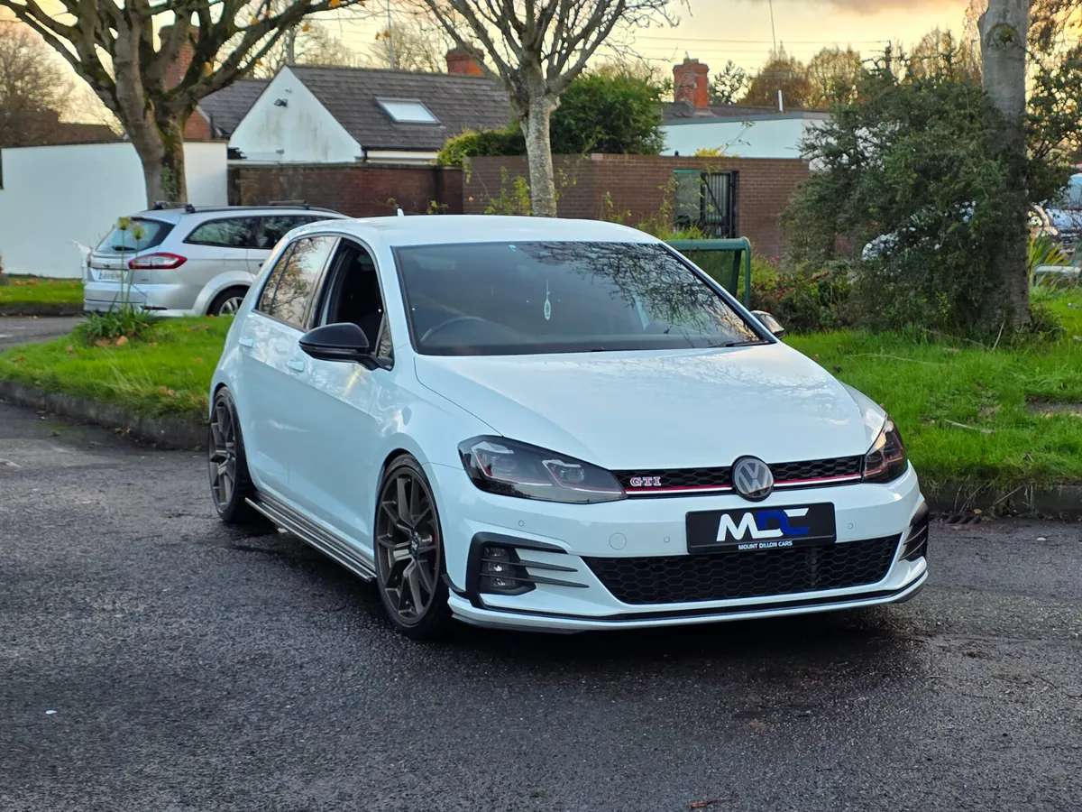Volkswagen Golf GTI MK7.5 Performance DSG 2017 - Image 2