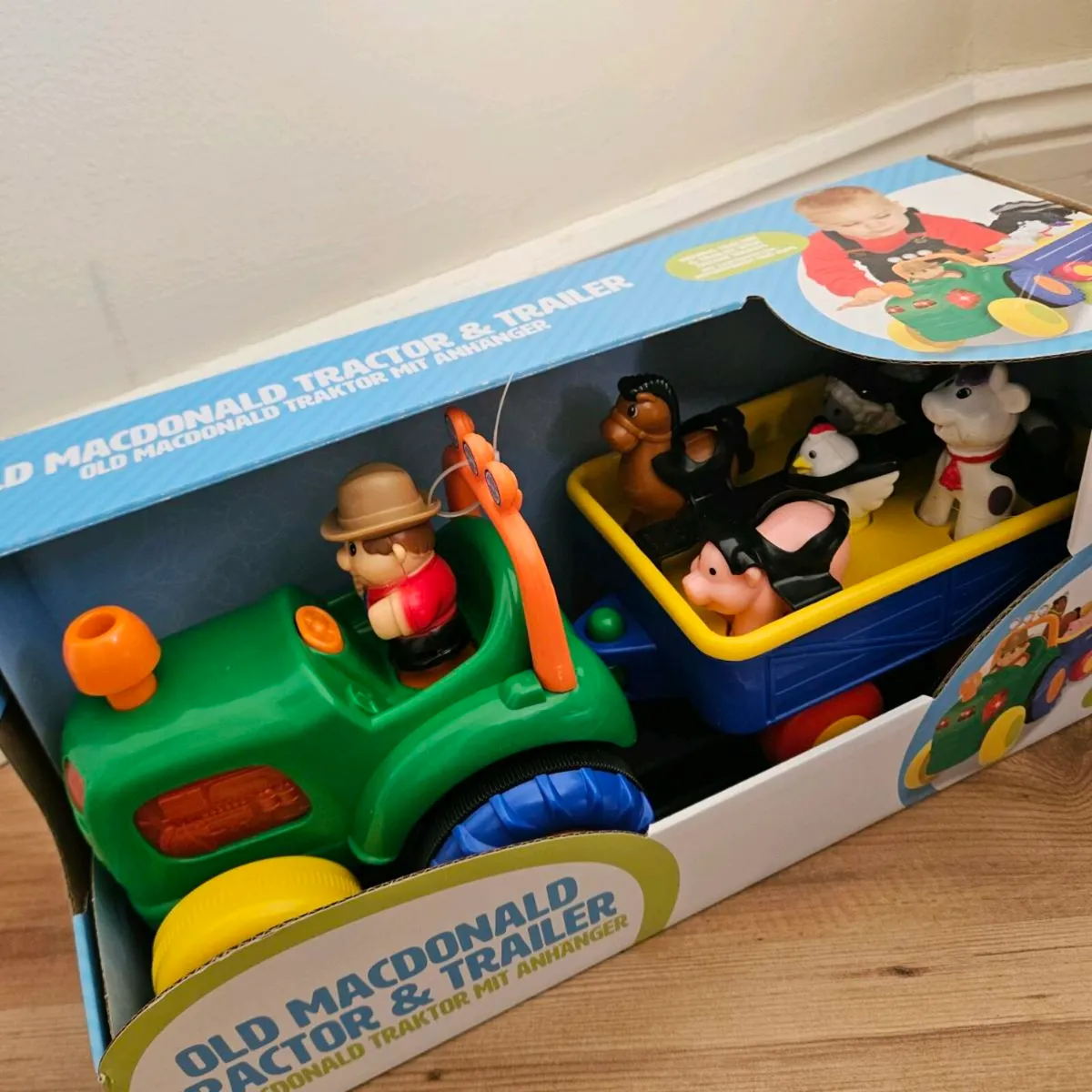 Old Macdonald Tractor boxed - Image 2