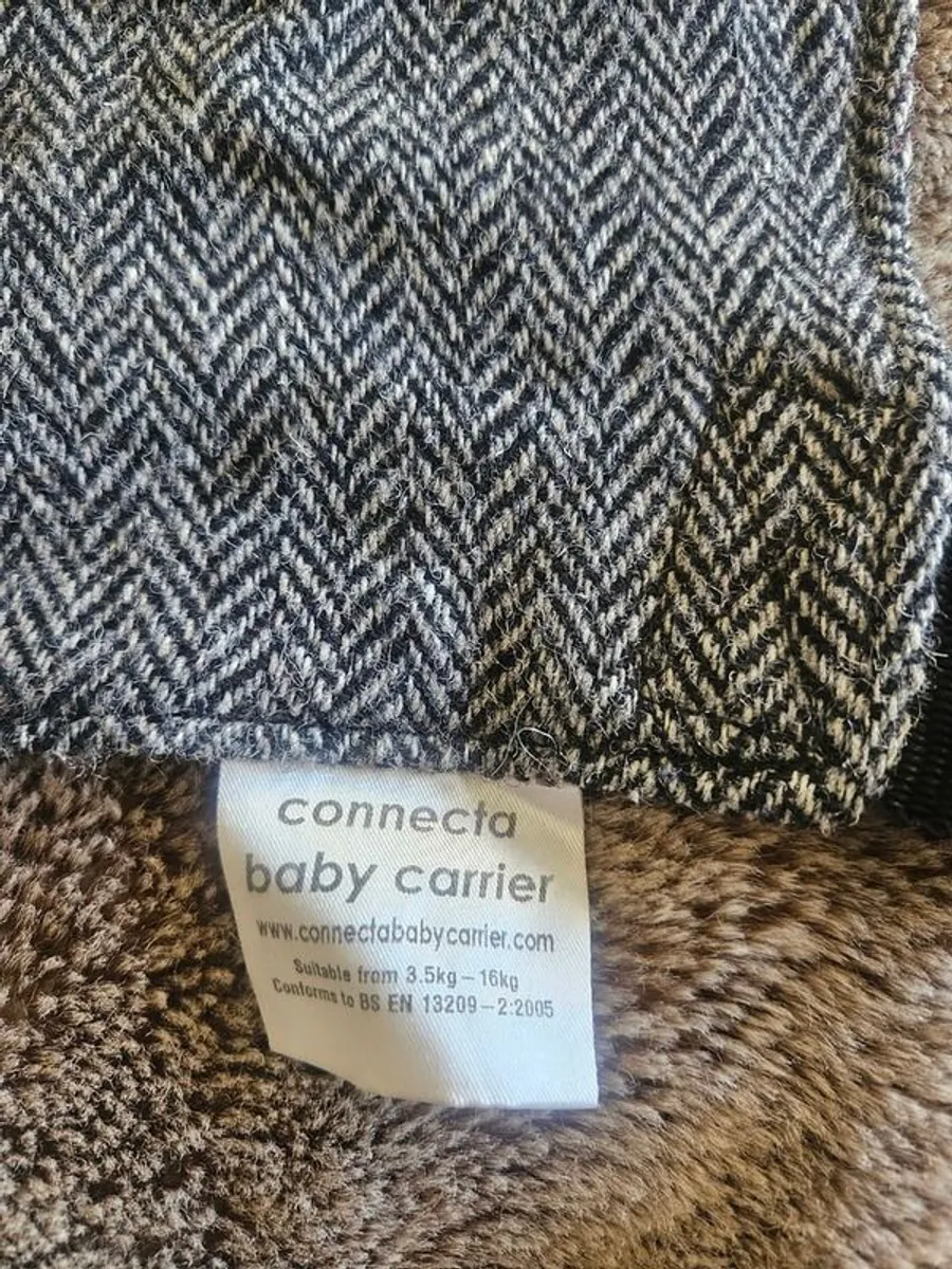 Connecta Tweed Baby Carrier - Image 2