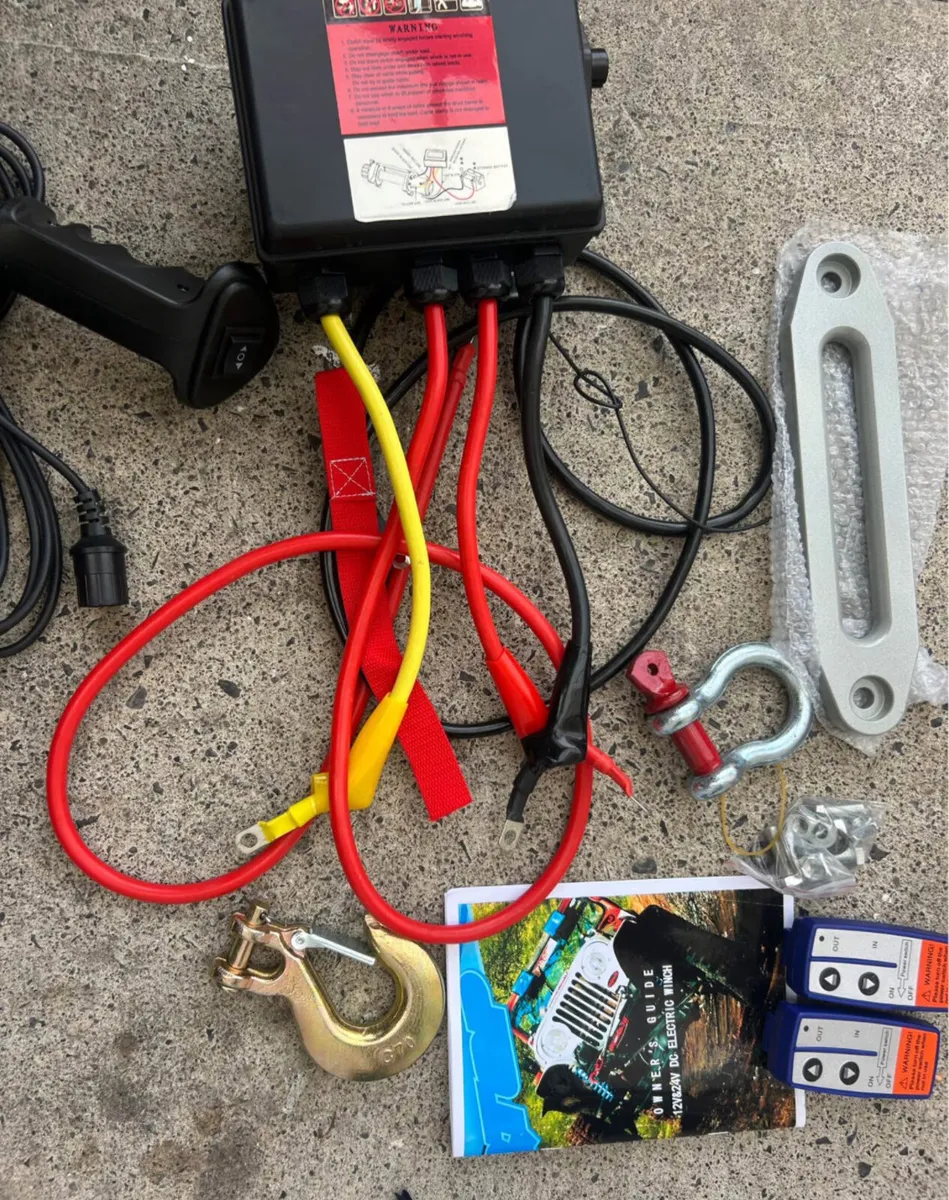 Winch 12v 6tone  24Meter Synthetic Rope heavy duty - Image 2