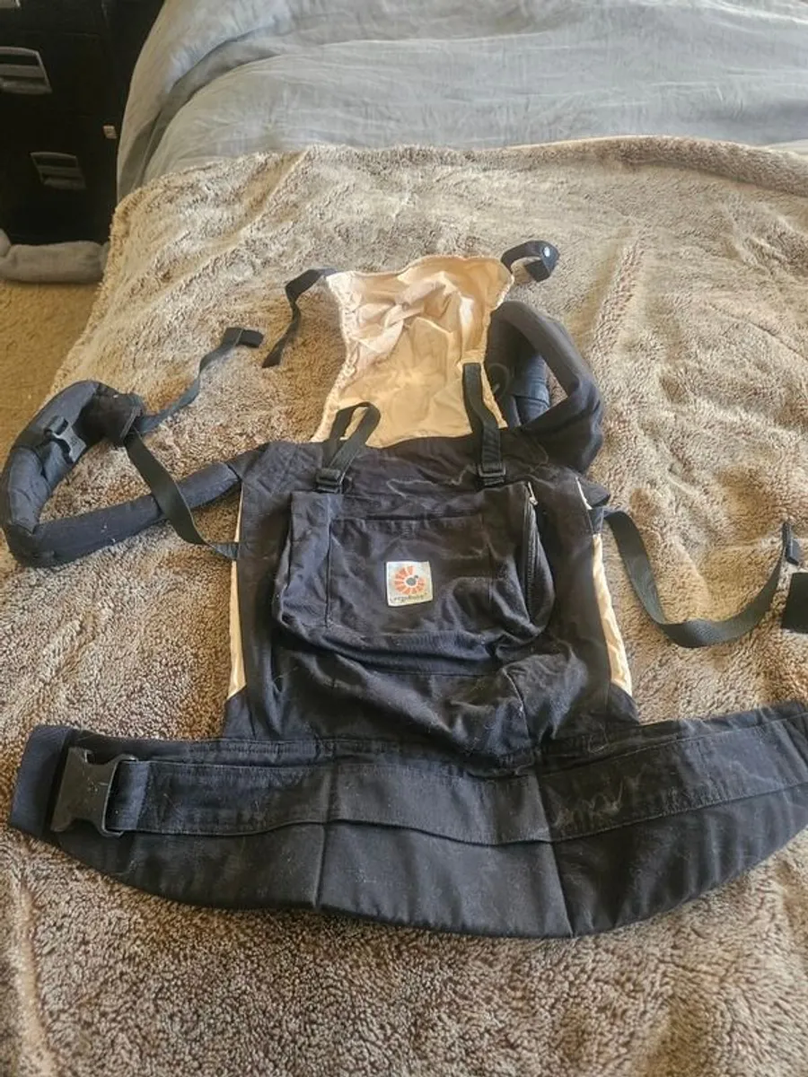Ergobaby Sling - Image 2
