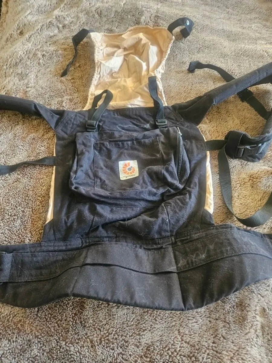 Ergobaby Sling - Image 3