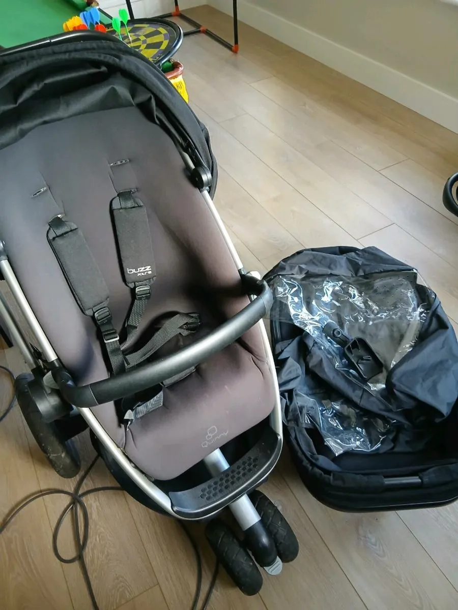 Quinny travel system