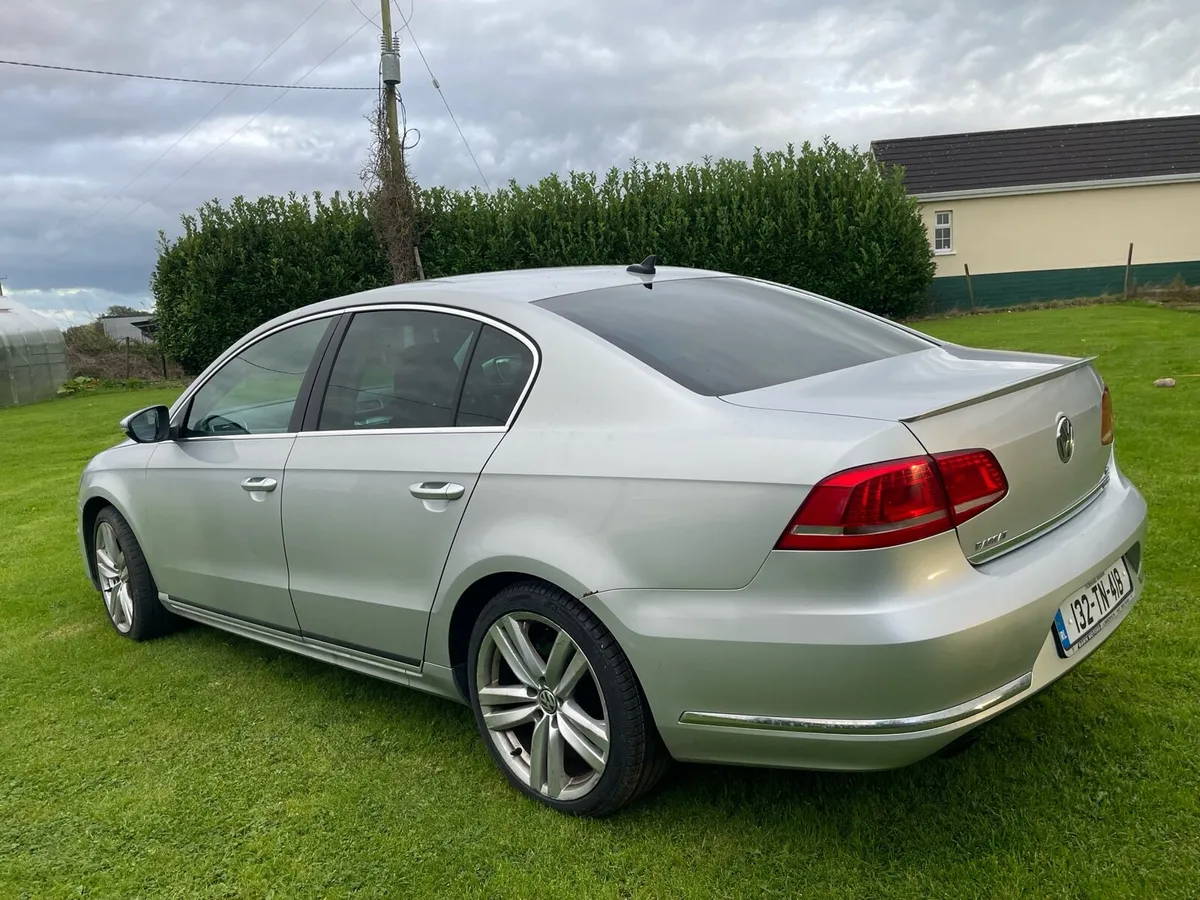 VW Passat R line - Image 3