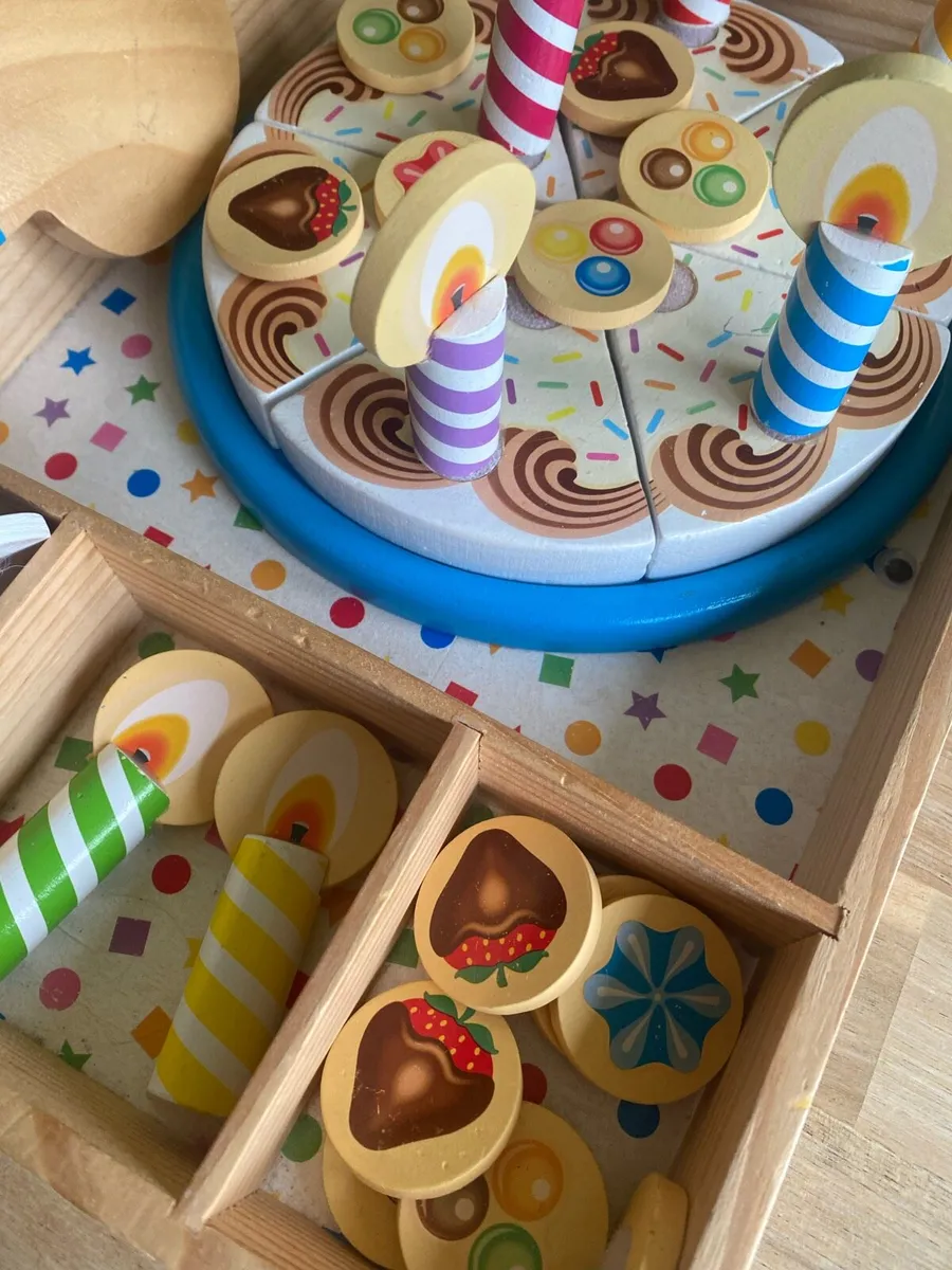 Melissa and Doug Birthday Cake - Image 3