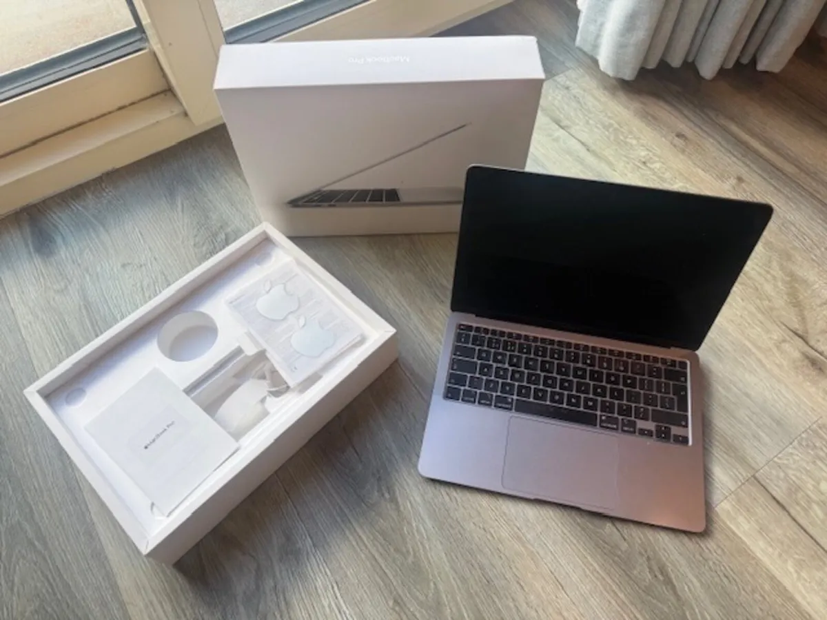 Mac Book Pro 13 inch - Image 3