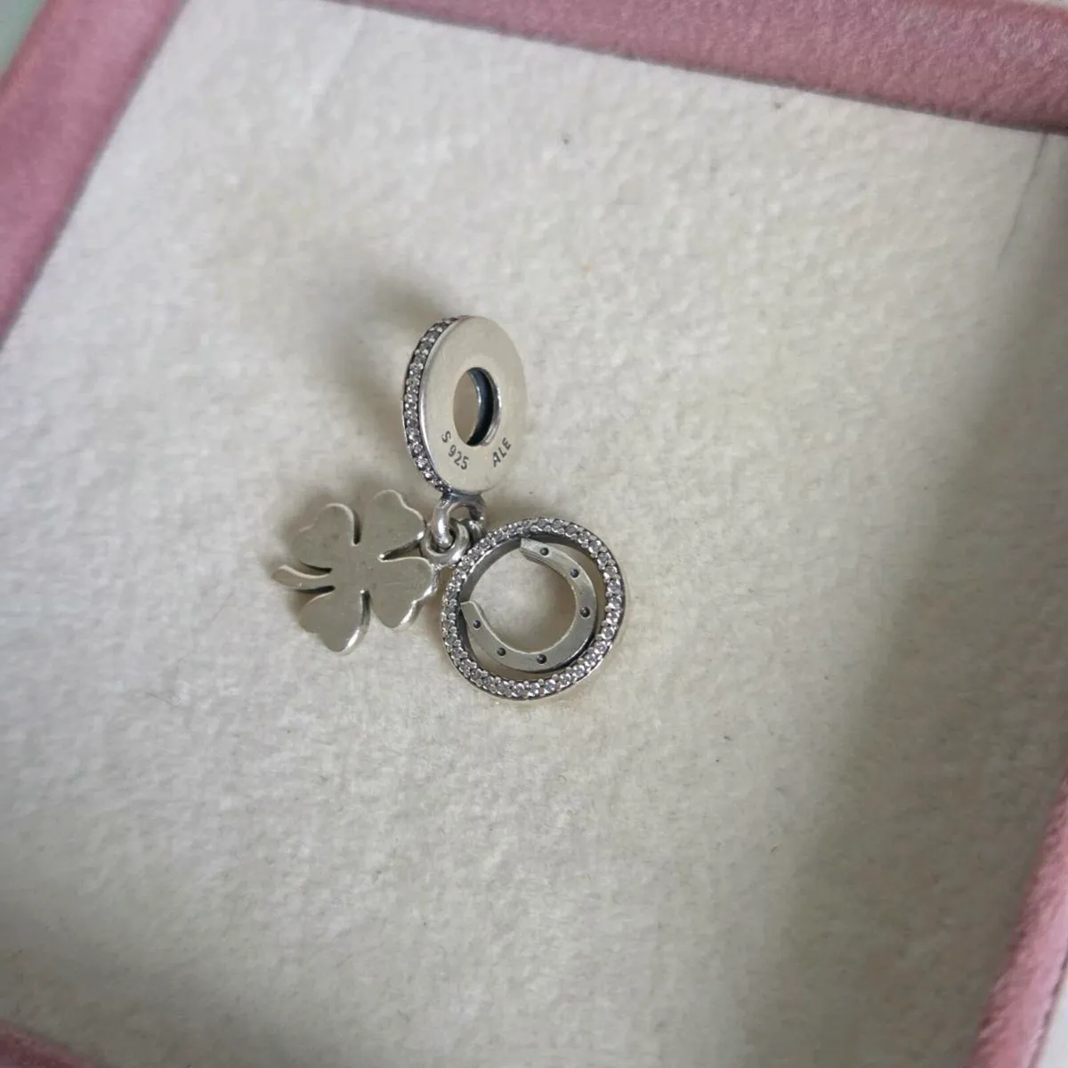 Pandora lucky Horseshoe clover dangle charm - Image 4