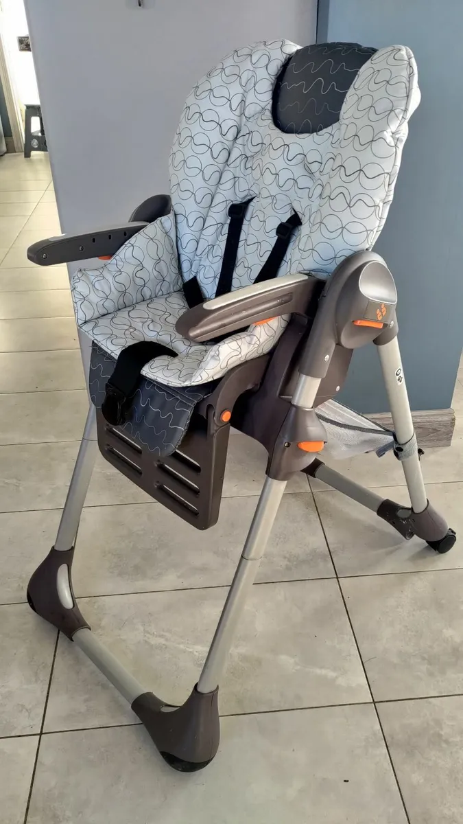 Chicco Highchair - Image 3