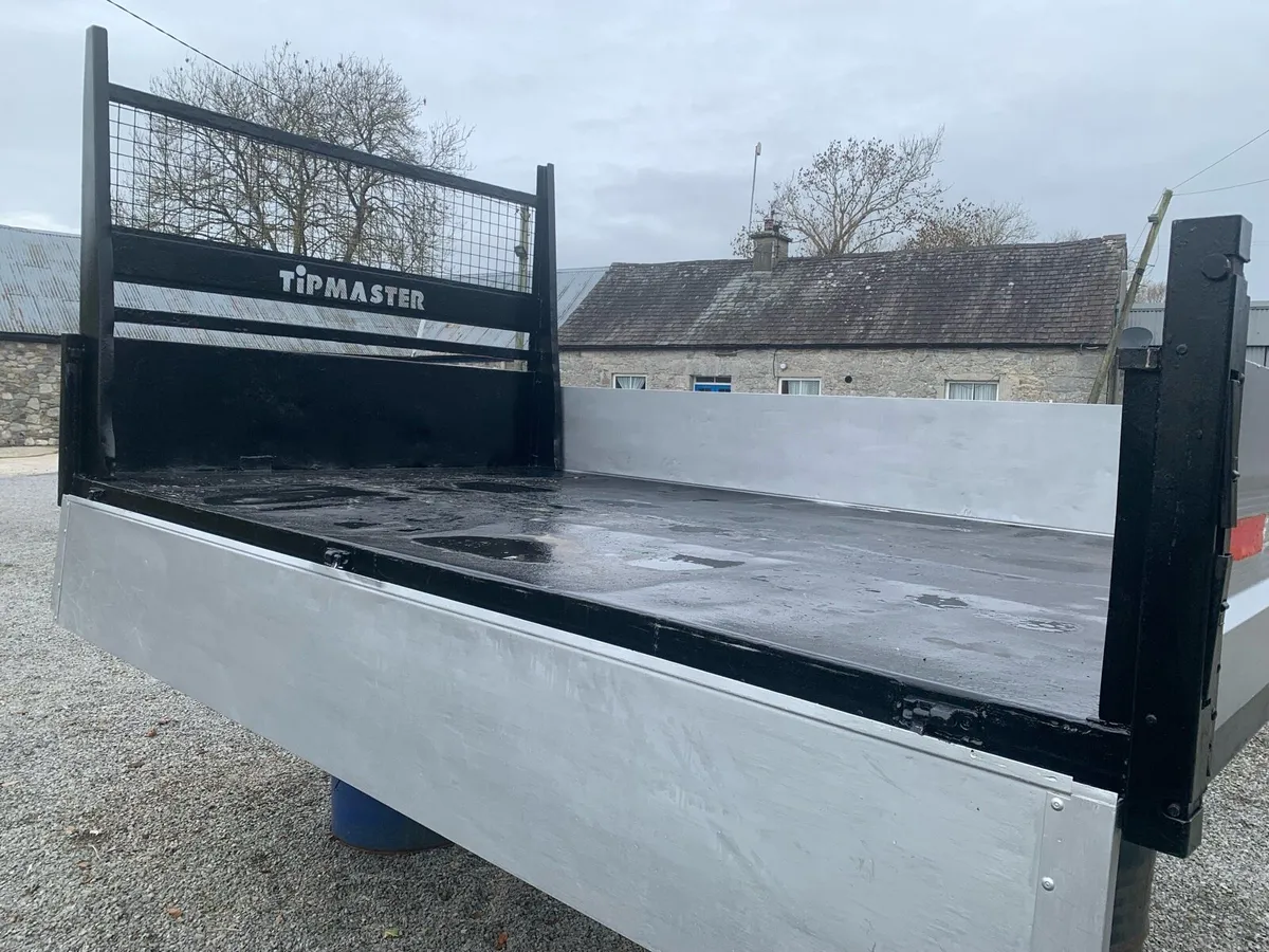 3.5 tonne Tipmaster body - Image 2