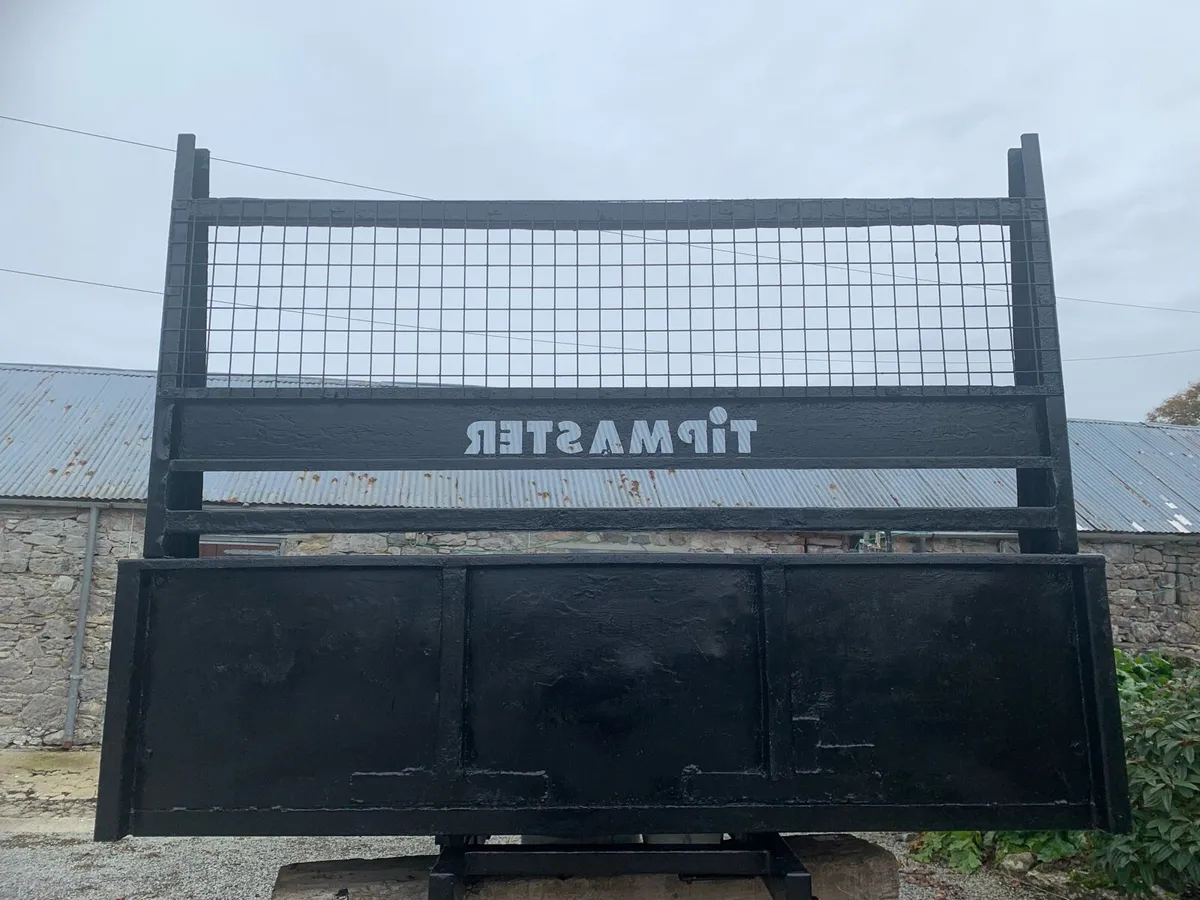 3.5 tonne Tipmaster body - Image 4