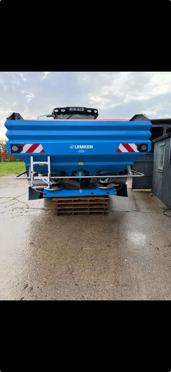 LEMKEN 4 Tonne Manure Spreader - Image 1