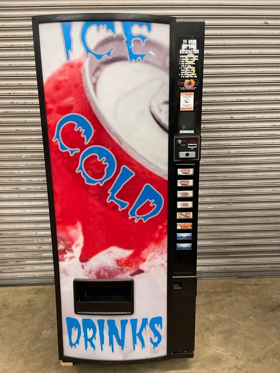 Drinks vending machine - Image 1