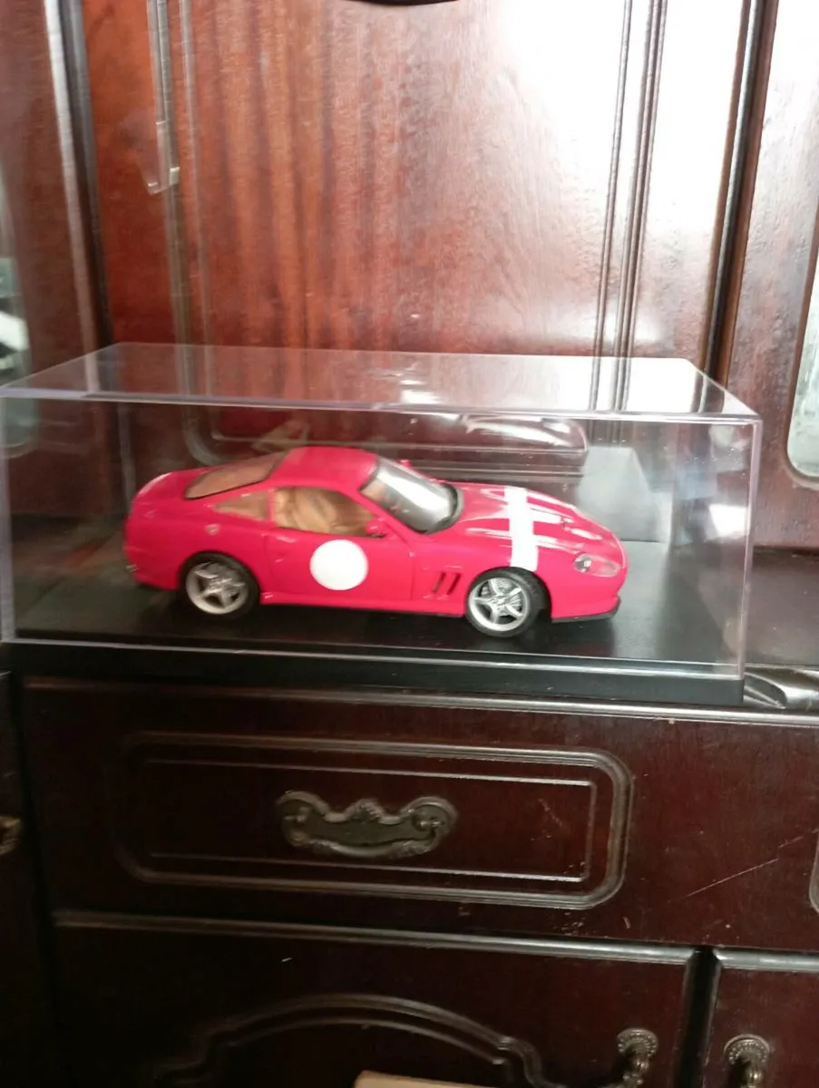 DIE- CAST MODLES CARS 1-18 SCALE  STACKABLES CASES - Image 2