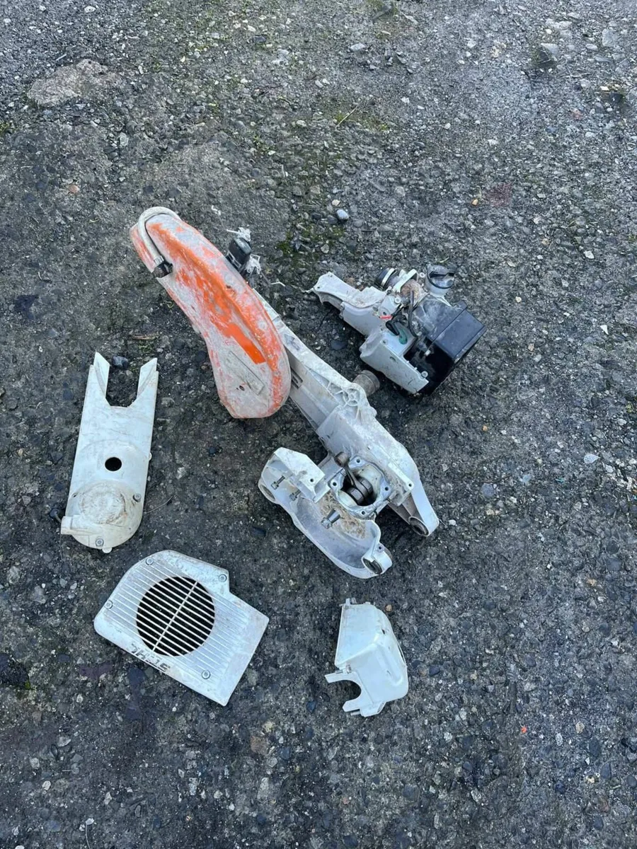 Consaw Stihl Ts400. Parts. - Image 1