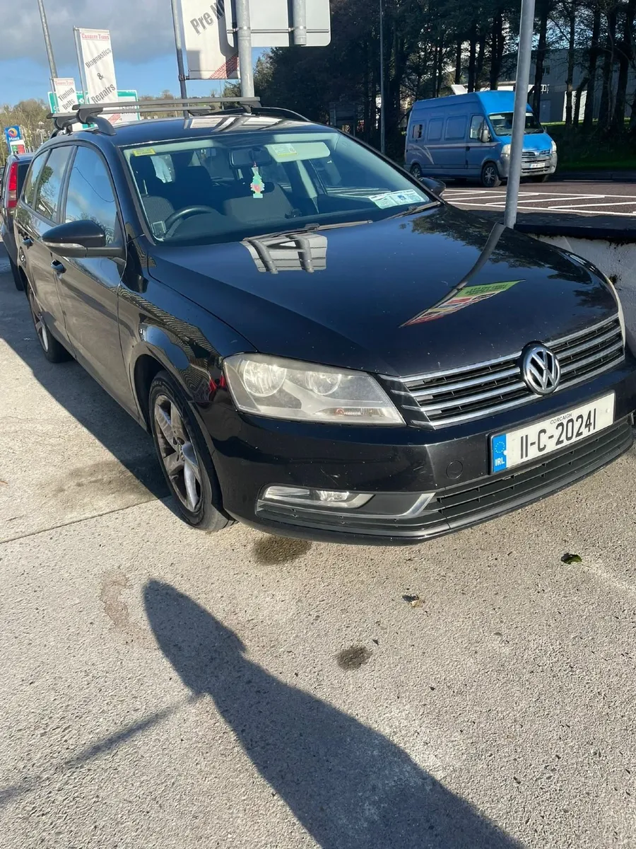 Volkswagen Passat 2011 - Image 1