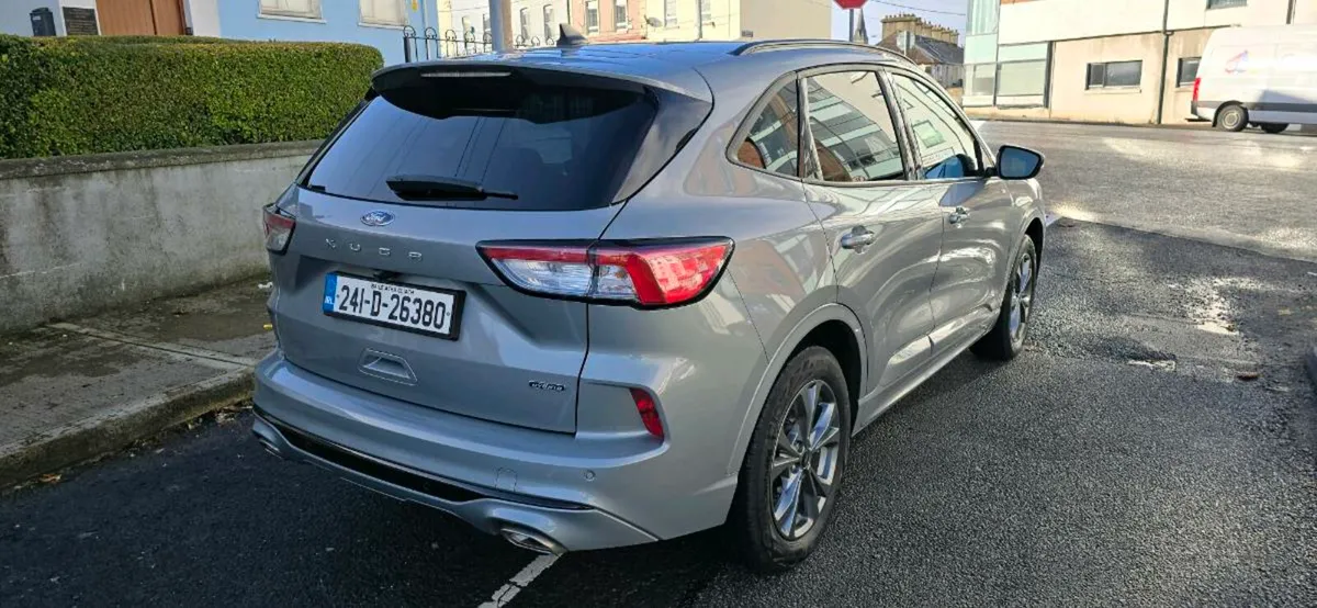 FORD KUGA 241 ST-LINE 2.5L PLUG IN HYBRID Auto - Image 4