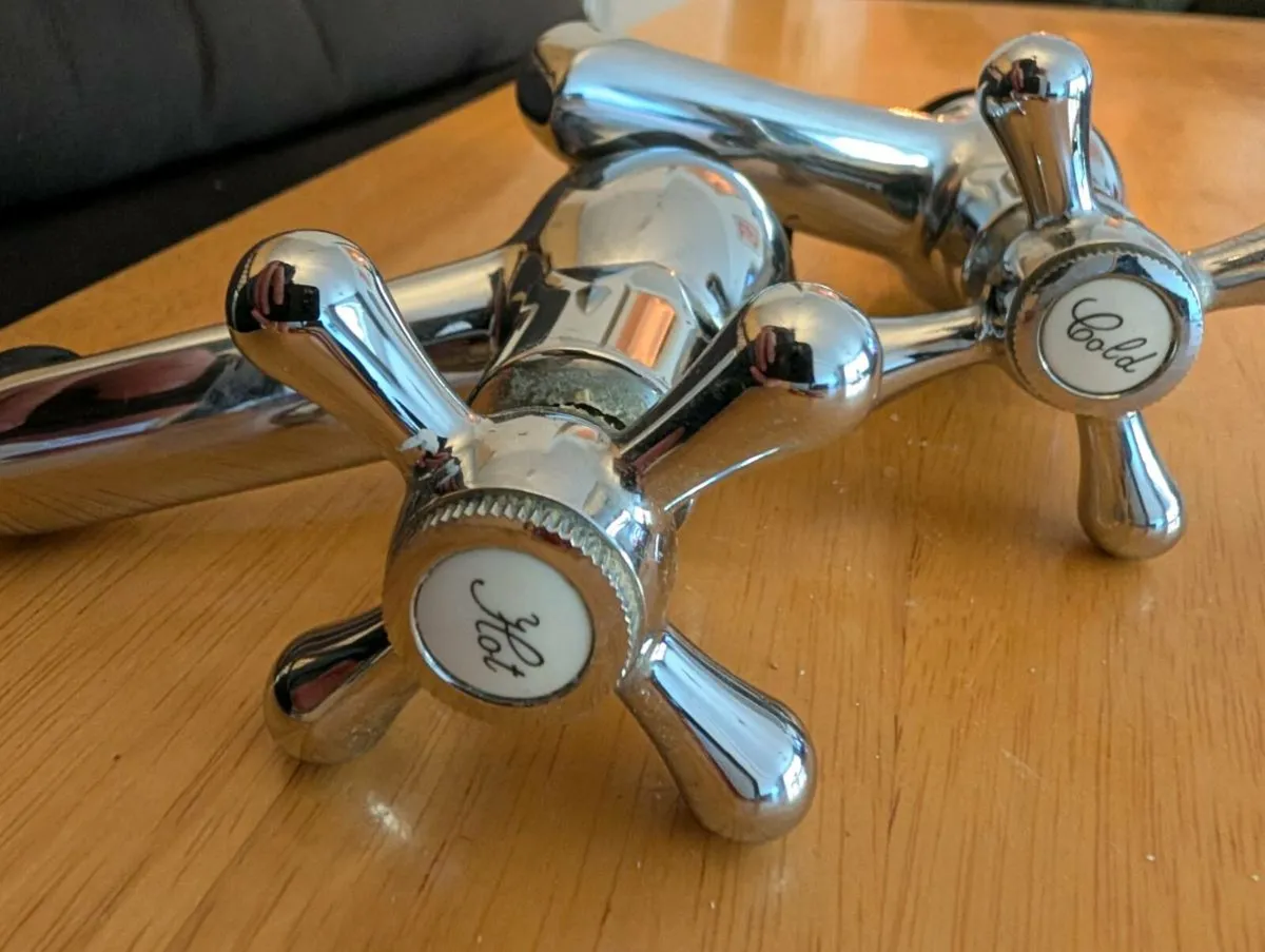 Sink tap cold / hot Bathroom tap - Image 1