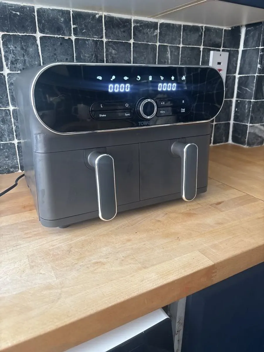 Tower 10.4L Airfryer dual basket - Image 2