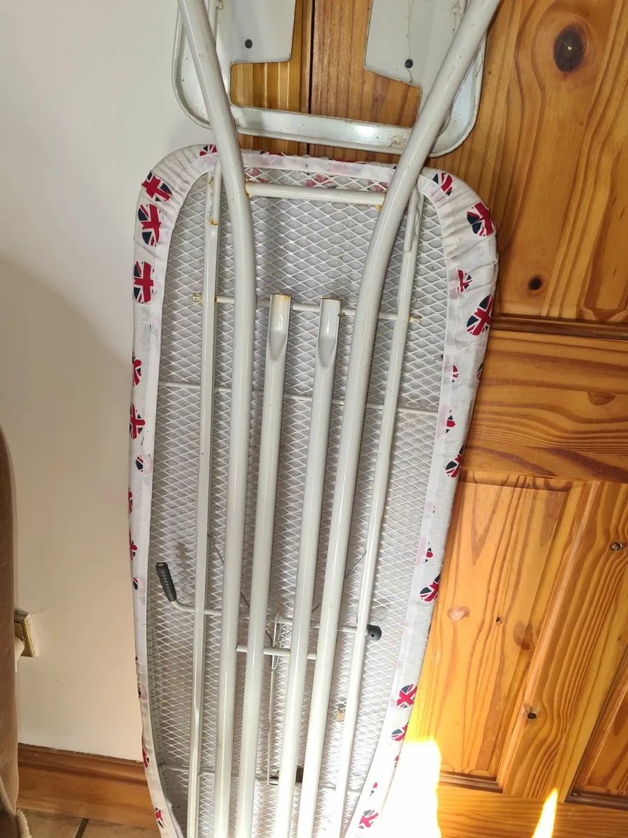 Free, Ironing board - Image 1