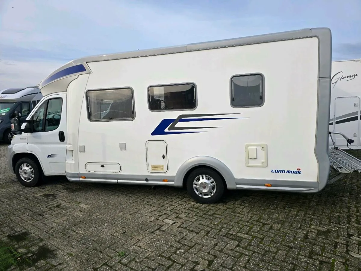 2008 EURA MOBIL TT670SB FRENCH BED VERY CLEAN - Image 4
