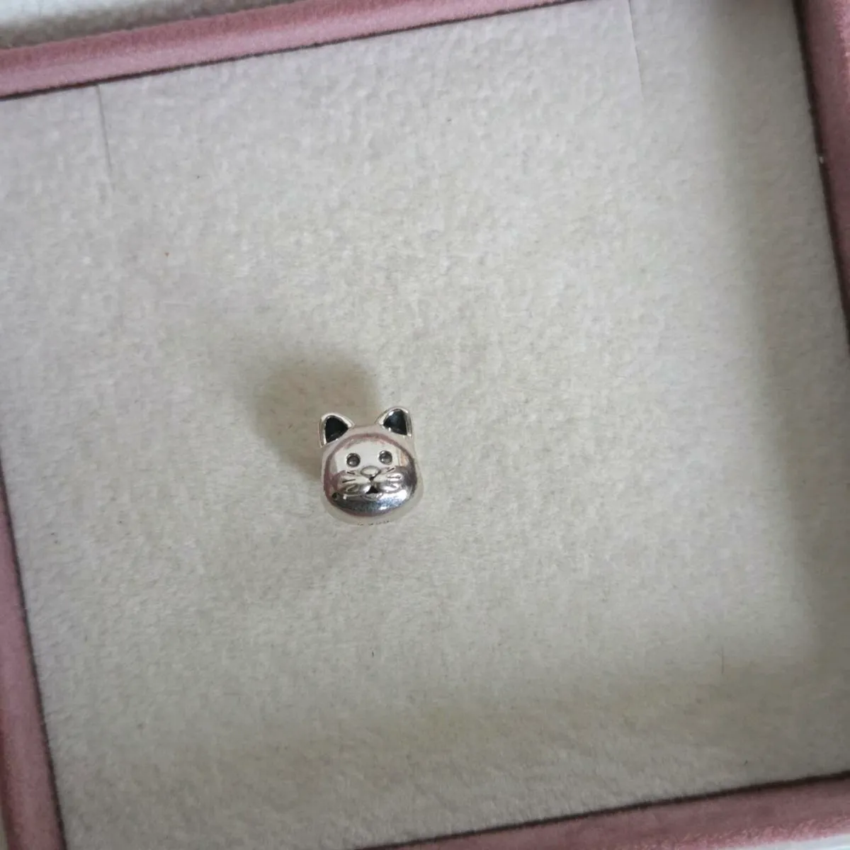 Pandora curious cat charm like new fully hallmarke - Image 1