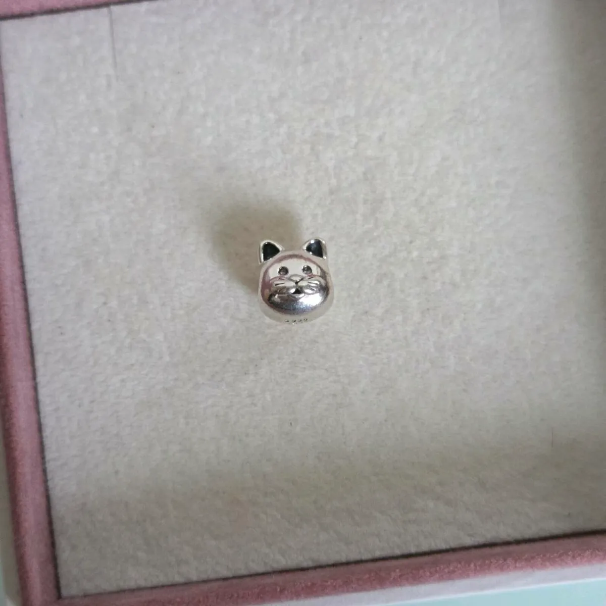 Pandora curious cat charm like new fully hallmarke - Image 3