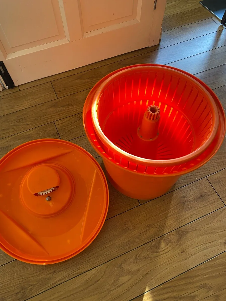 Salad Spinner - Image 2