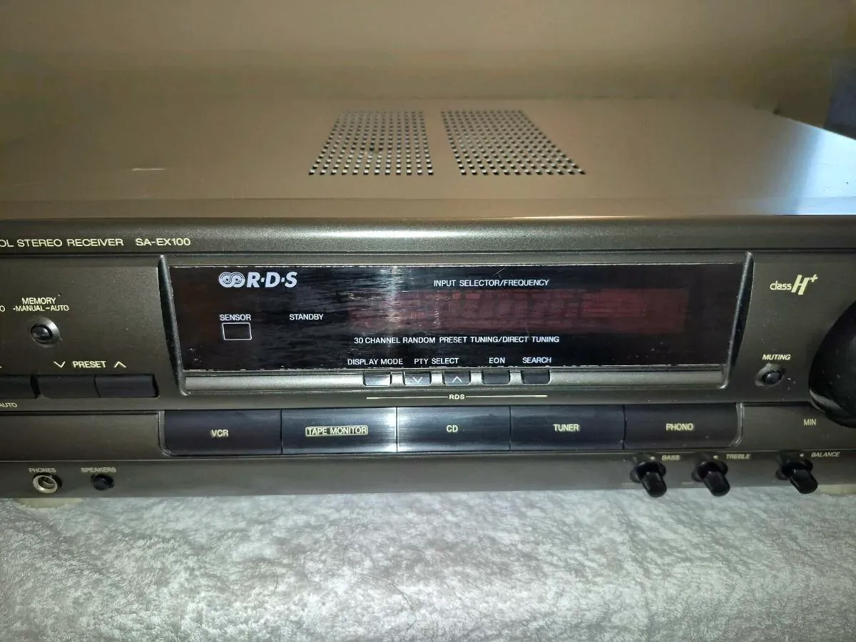 TECHNICS AMPLIFIER - Image 1