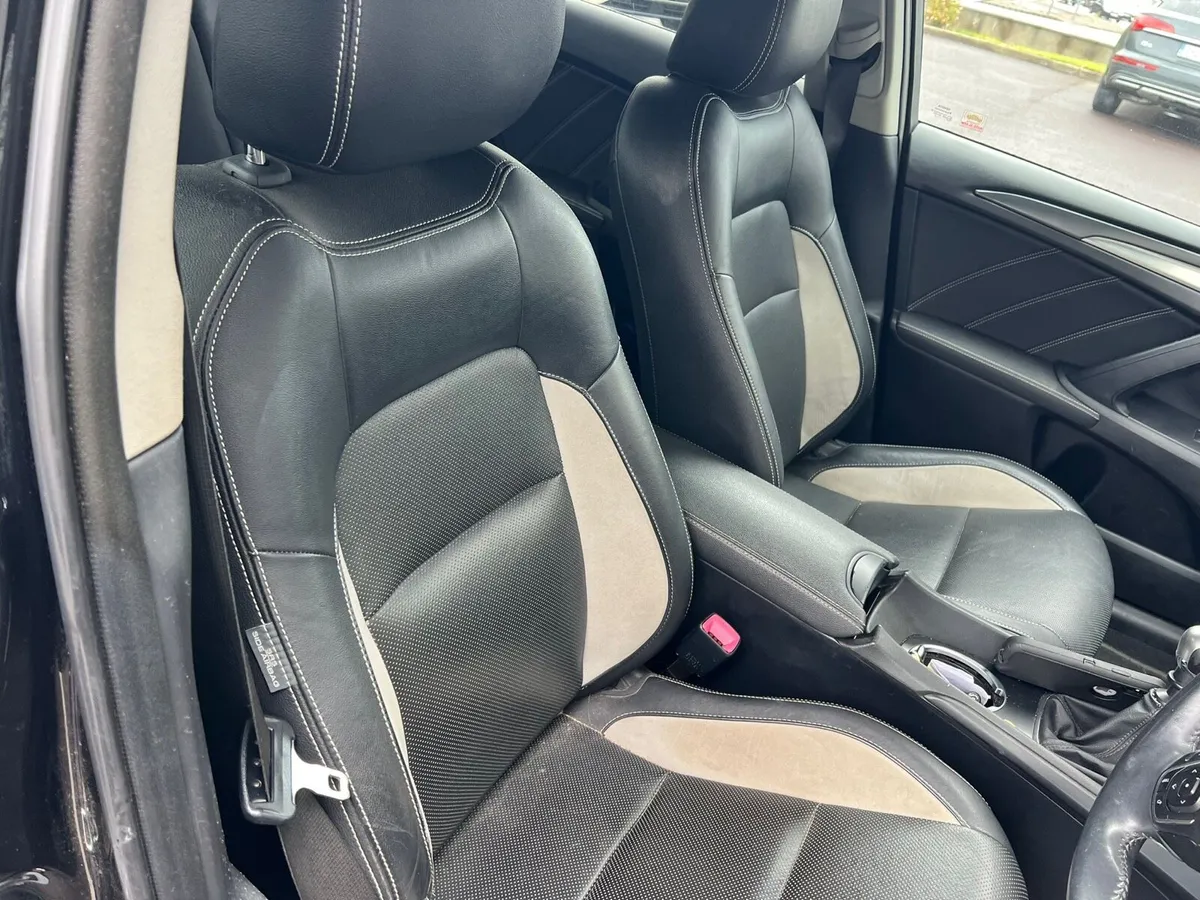 Toyota avensis - Image 3