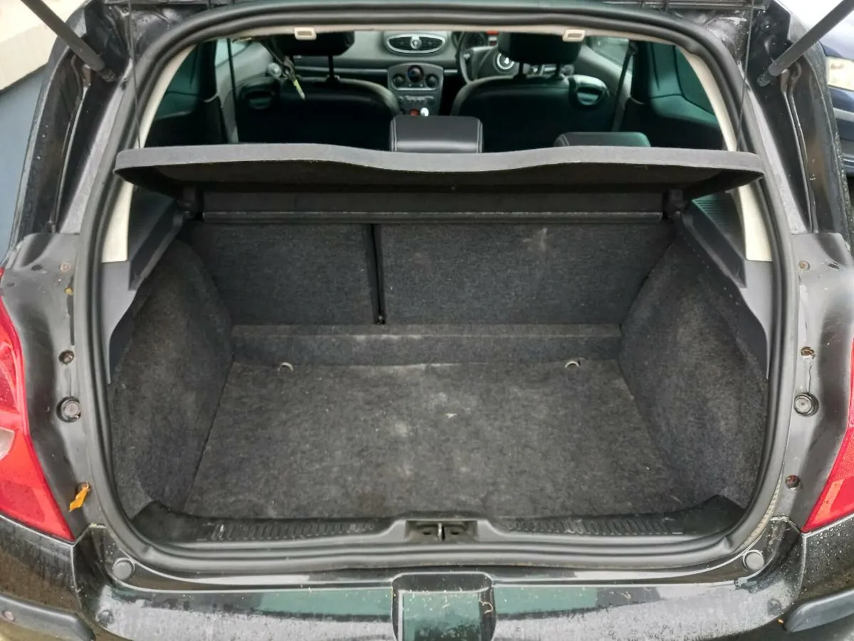 2007 Renault Clio 2.0L Petrol - Image 2