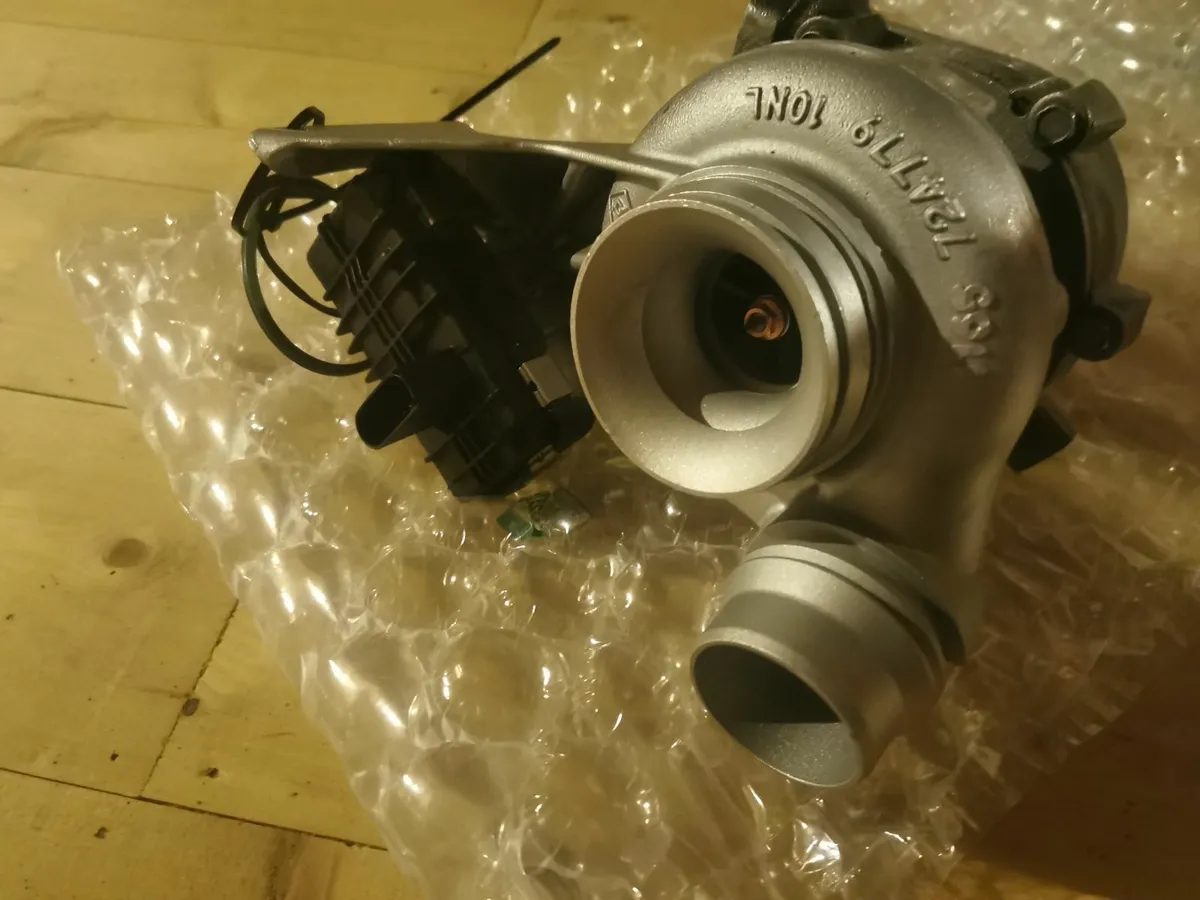 Turbocharger after regeneration for BMW F10, F11 - Image 2