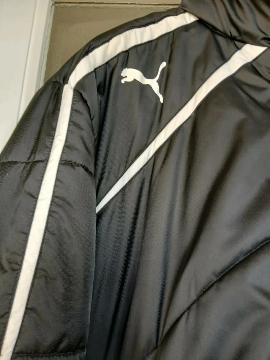 Puma jacket/coat X/l.As new. - Image 2