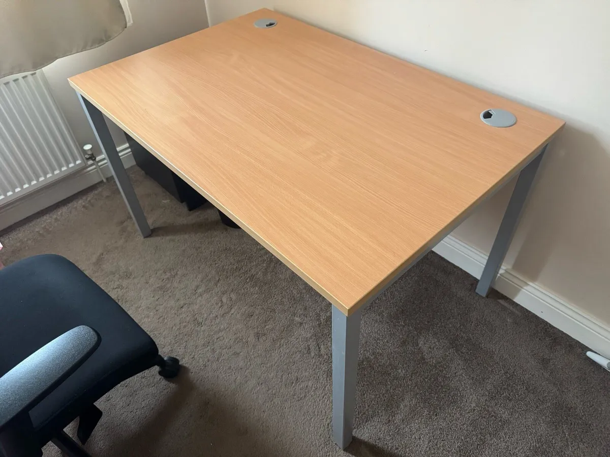 Brand NEW Office desk (In White and Beije) - Image 1