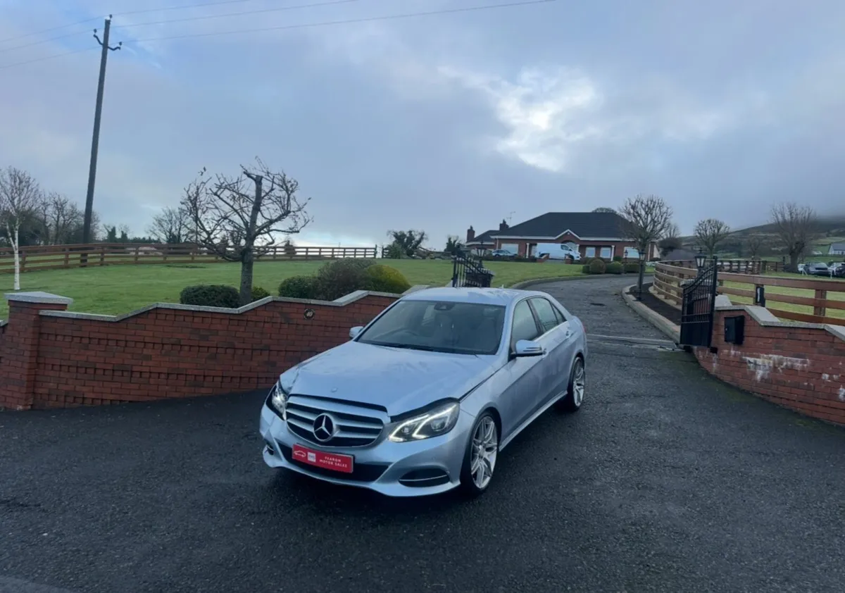 2016 Mercedes E220d - Image 2
