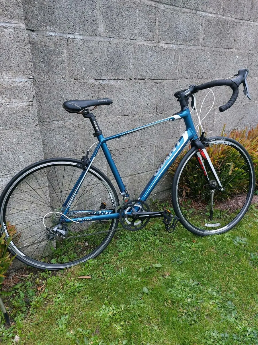 Giant Defy 4 - Size M/L - Shimano Claris - €300 - Image 3