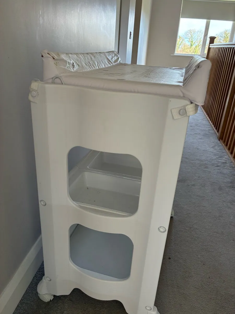 Changing Table - Image 1