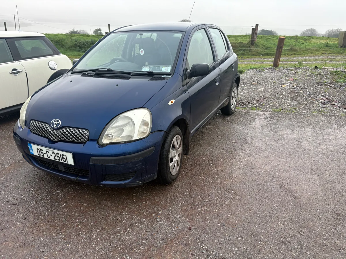 Toyota Yaris 2005 - Image 2