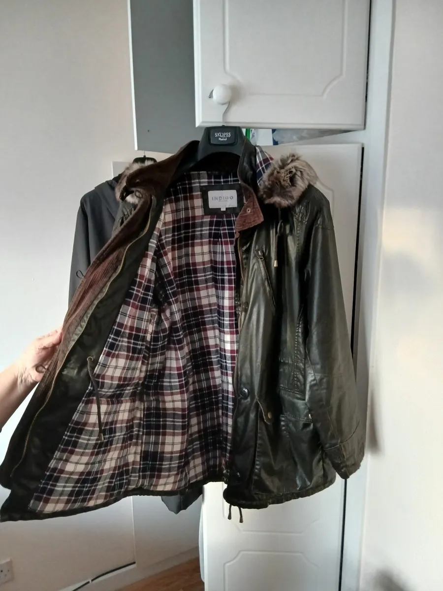 Jacket  new Waterproof high quality size 20 or XL - Image 3