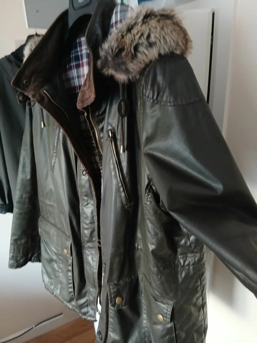 Jacket  new Waterproof high quality size 20 or XL - Image 4