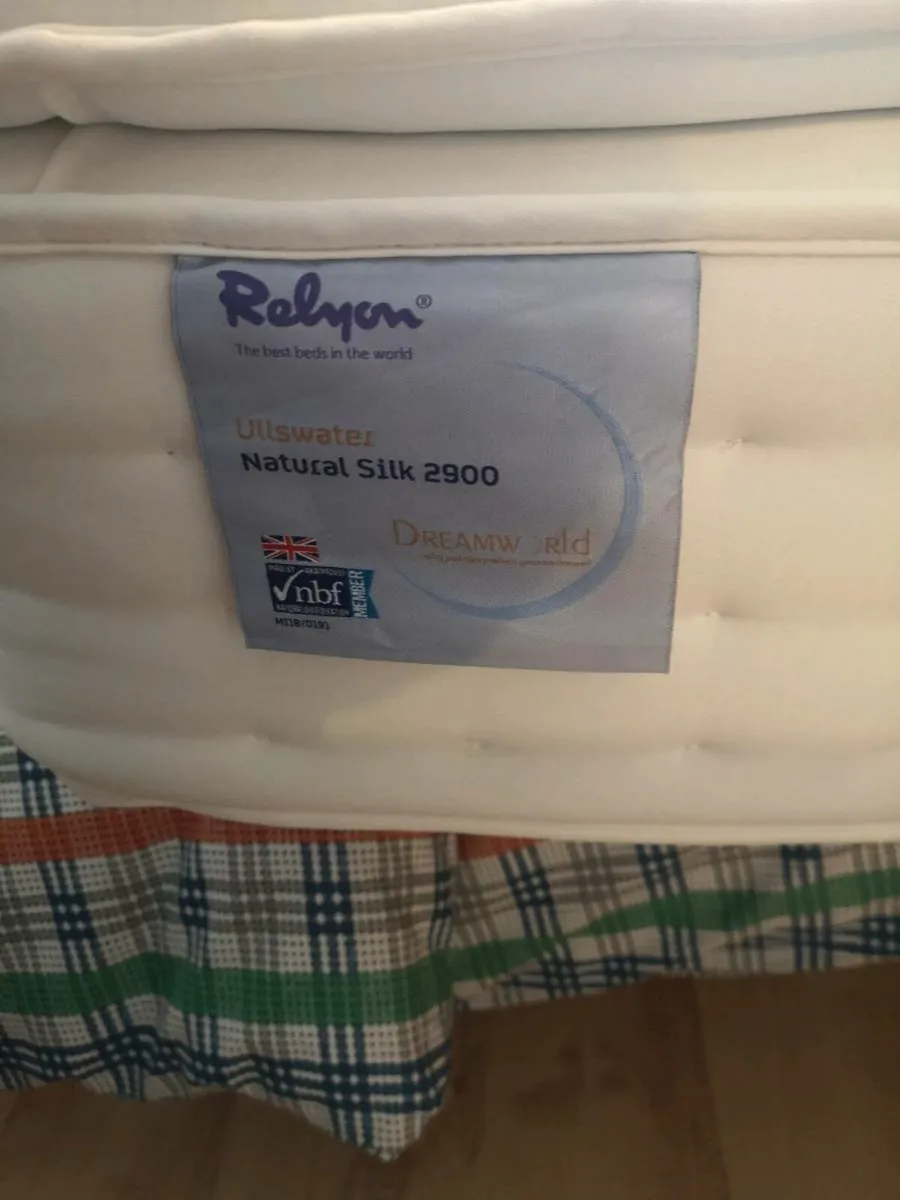 King size mattress - Image 3