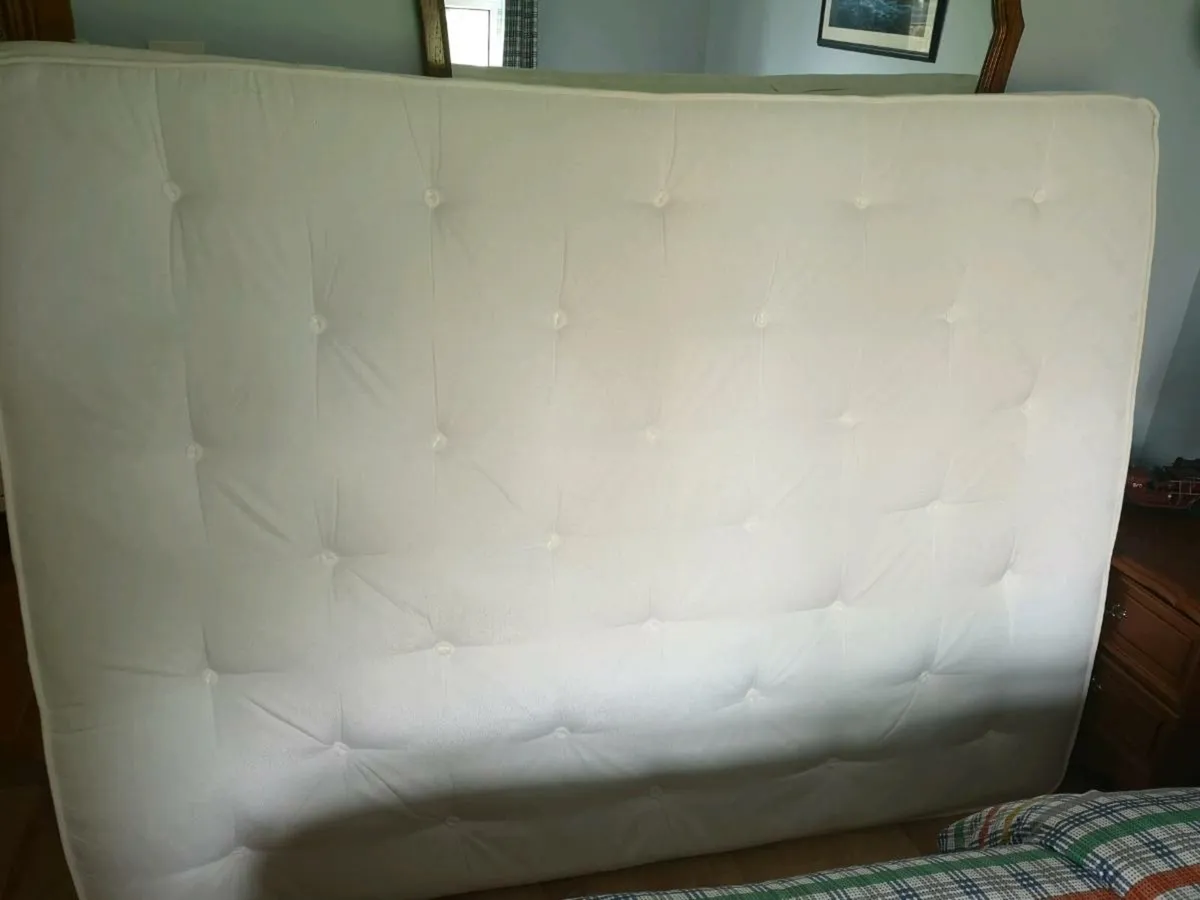 King size mattress - Image 4