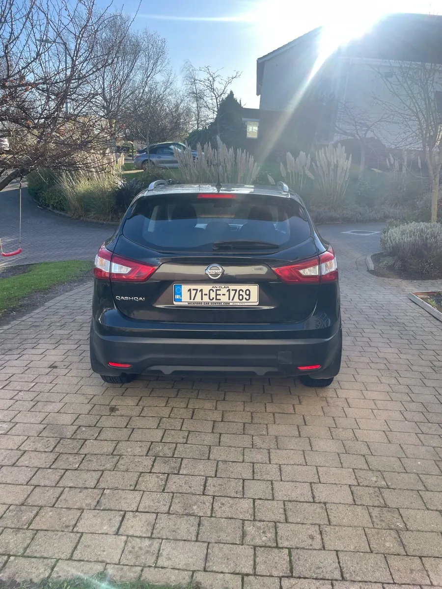 2017 Nissan Qashqai 1.2 Petrol, Immaculate, - Image 4