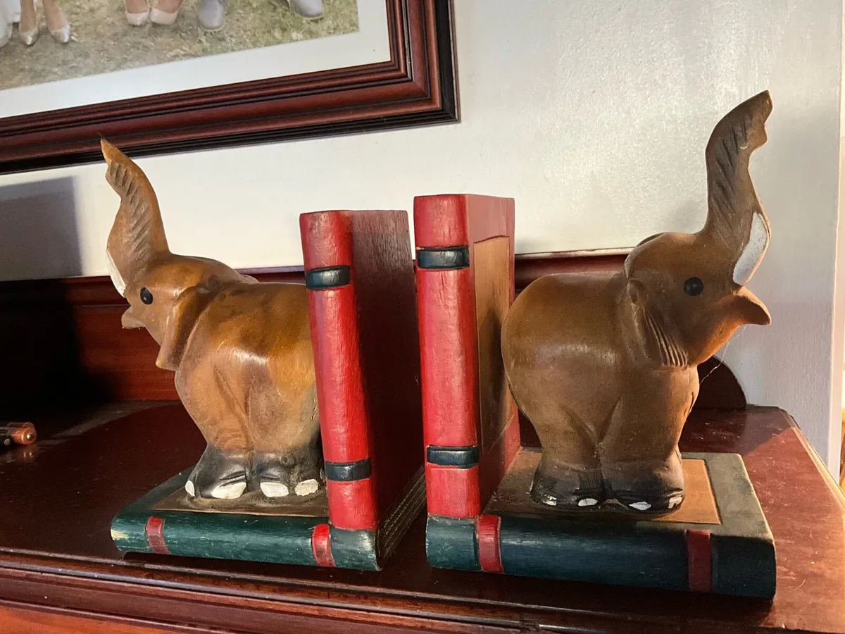 Vintage Wooden Elephant & Books Bookends - Image 1