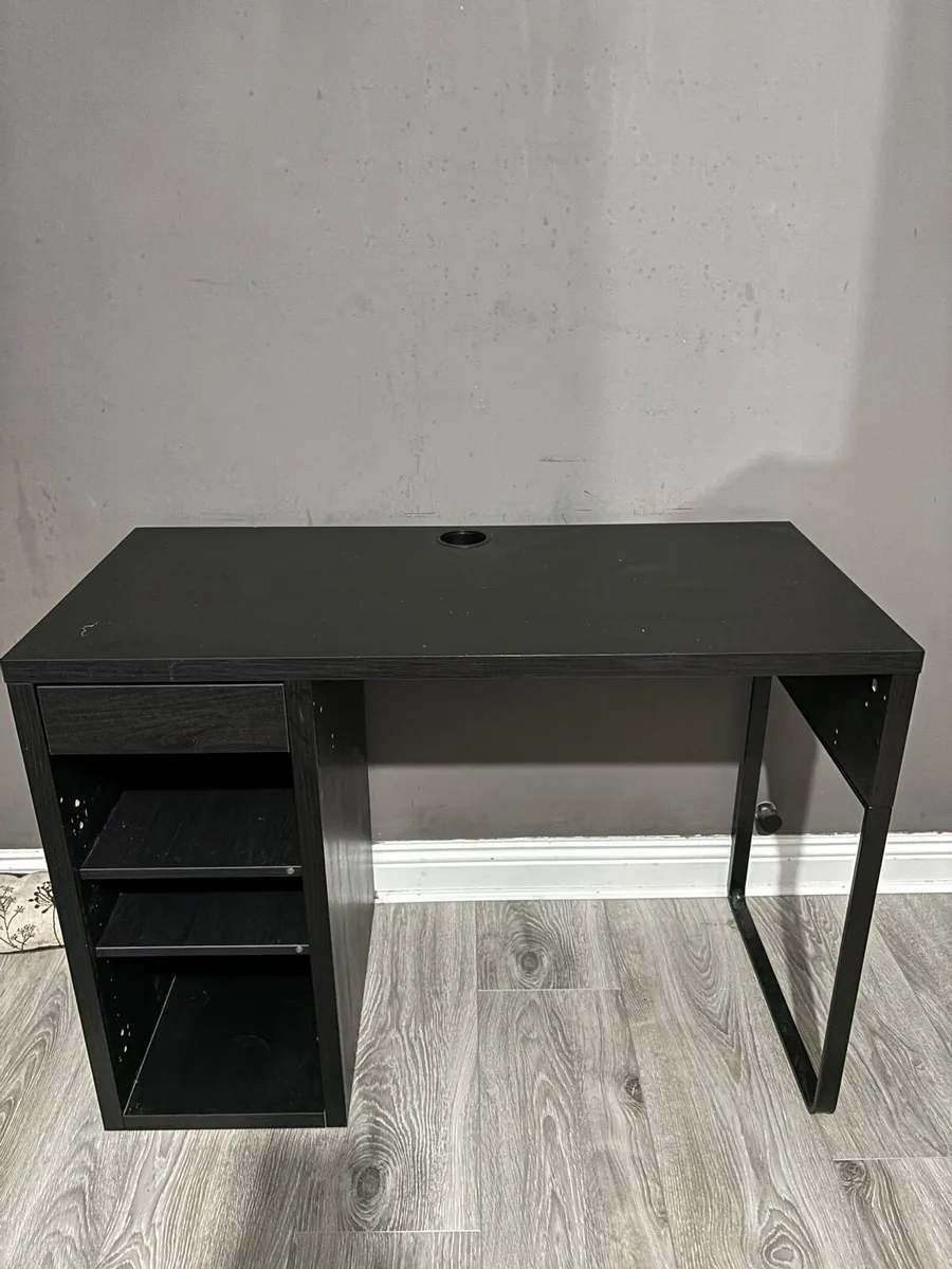 IKEA desk - Image 1