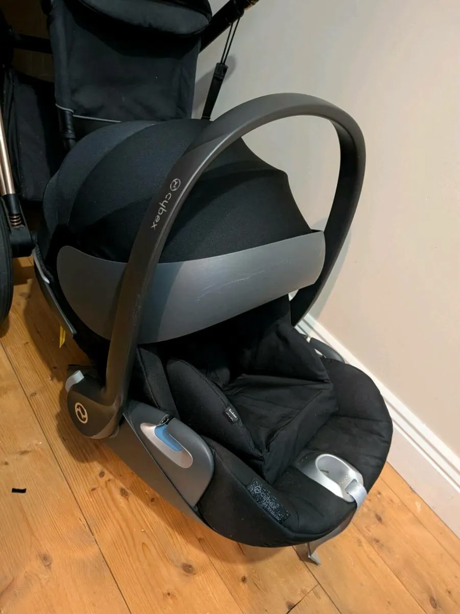 Cybex Car Seat - Image 1