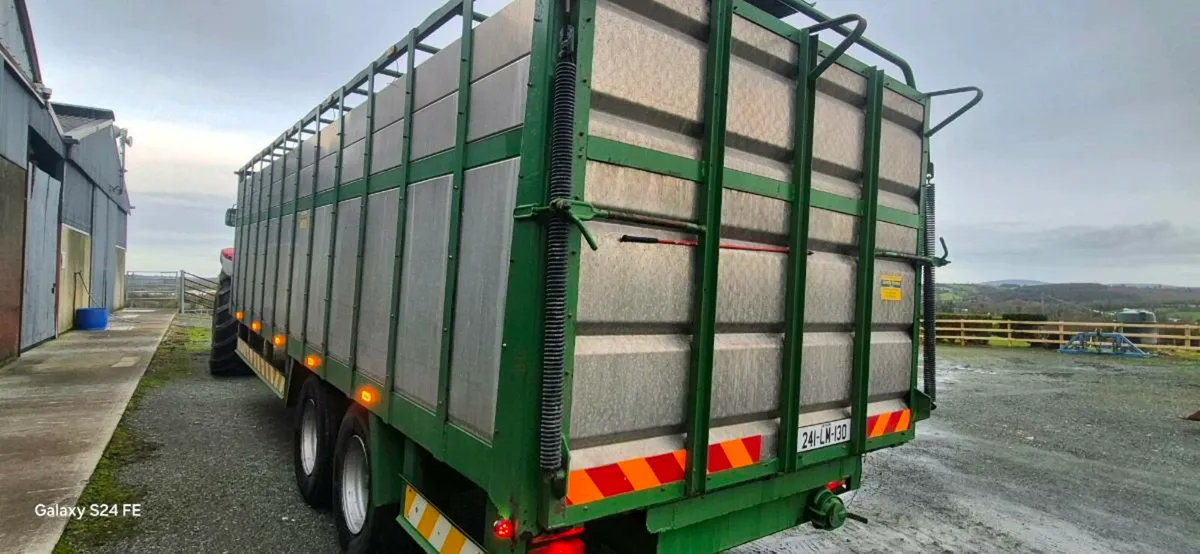 Livestock trailer - Image 4