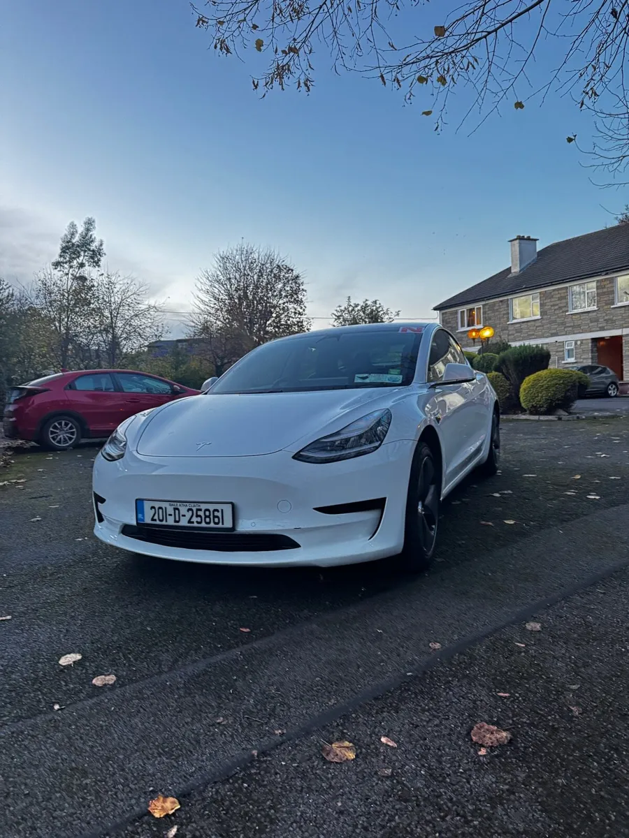 Tesla Model 3 Standart Range - Image 2